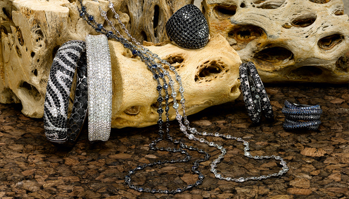 Trends in black and white..worn for day or night..