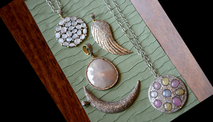 Tassels, beads and medallions looks great with a T-shirt, tunic or spring dress. 